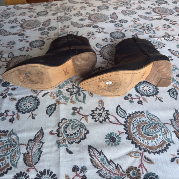 Frye & Co. Womens Black Maley Pull Tab Bootie Size 7.5M - Picture 8 of 9